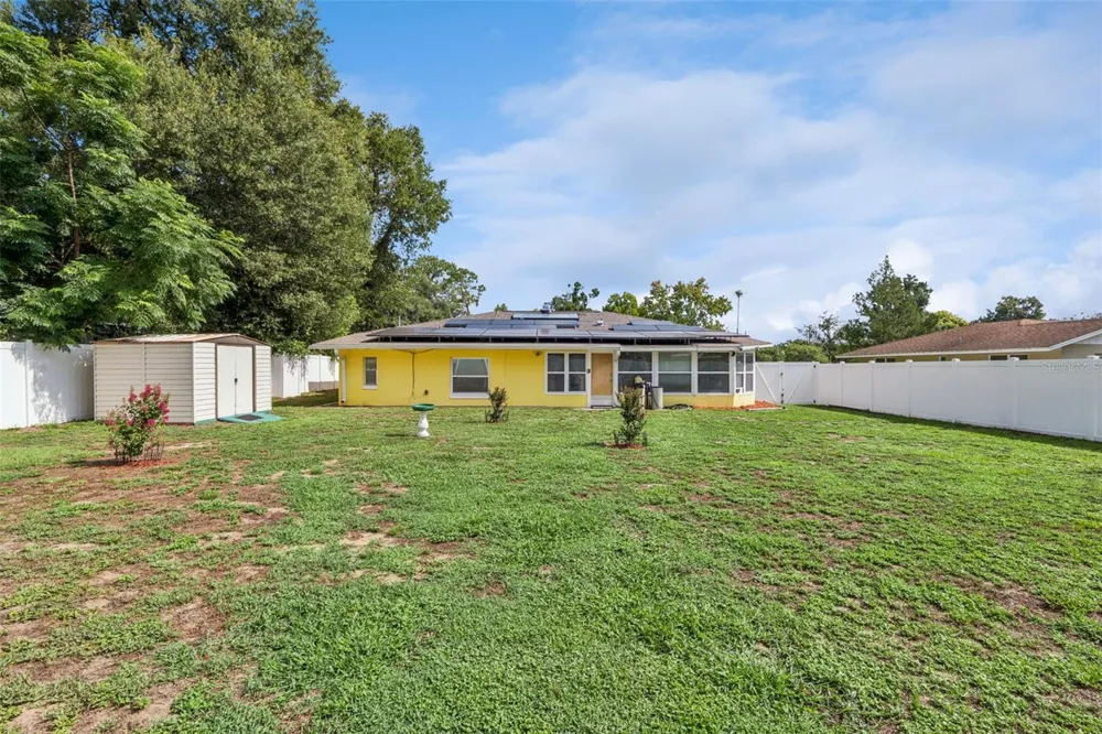 6832 OSWEGO DRIVE Mount Dora, FL 32757