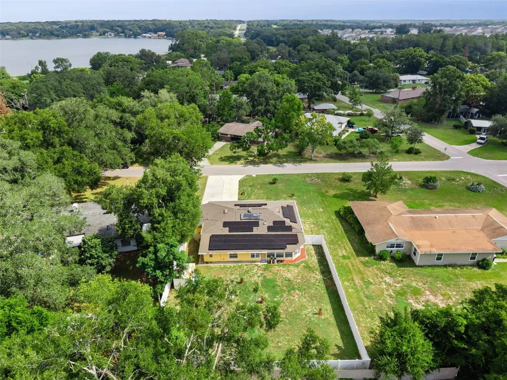 6832 OSWEGO DRIVE Mount Dora, FL 32757