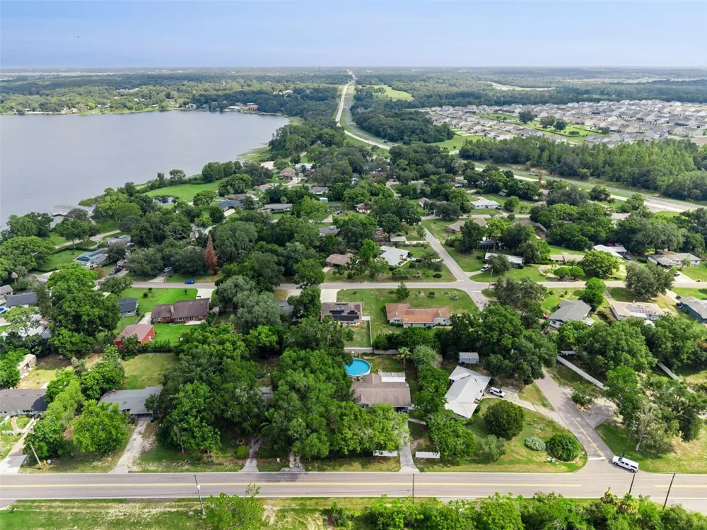 6832 OSWEGO DRIVE Mount Dora, FL 32757