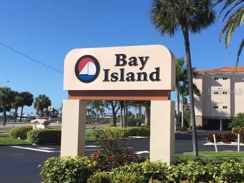 7625 SUN ISLAND DRIVE S #202