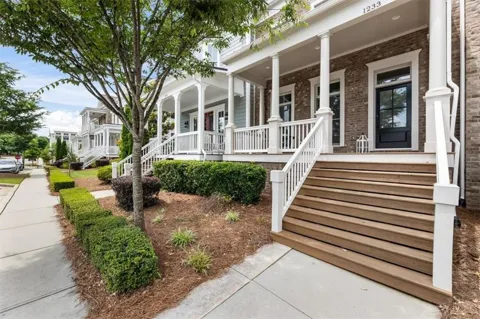 1233 Parkstead Lane
