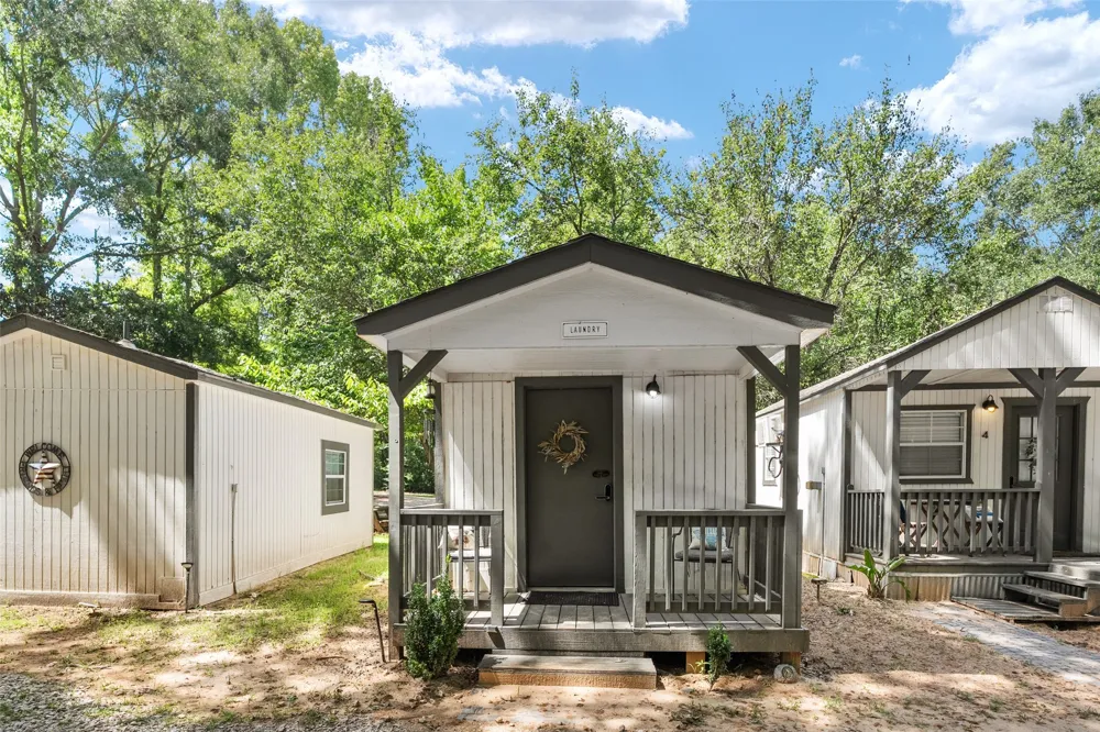 2525 US Highway 175 Athens, TX 75751