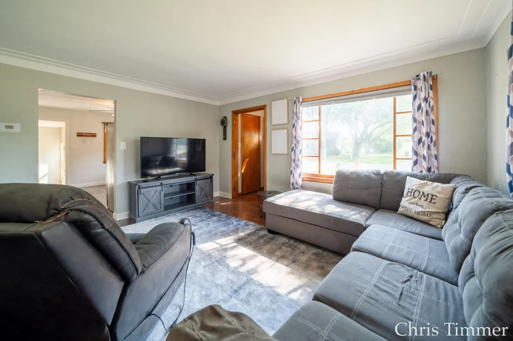 605 64th Avenue Zeeland, MI 49464