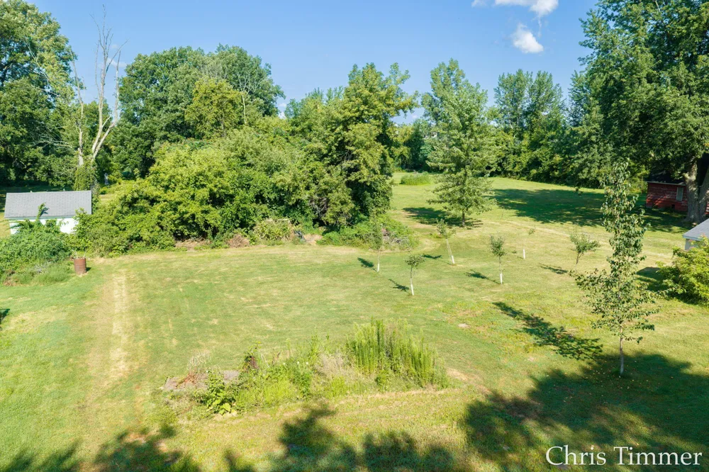 605 64th Avenue Zeeland, MI 49464
