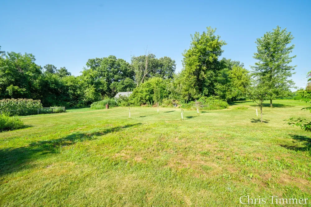 605 64th Avenue Zeeland, MI 49464