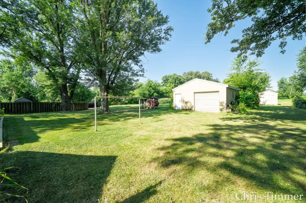 605 64th Avenue Zeeland, MI 49464