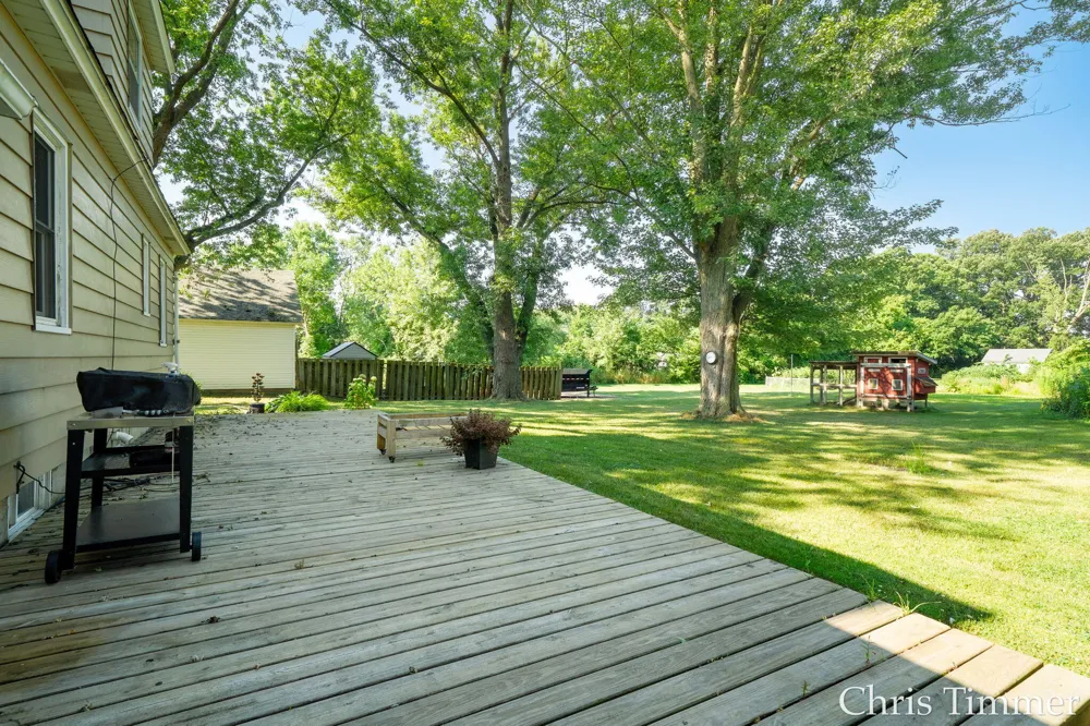 605 64th Avenue Zeeland, MI 49464