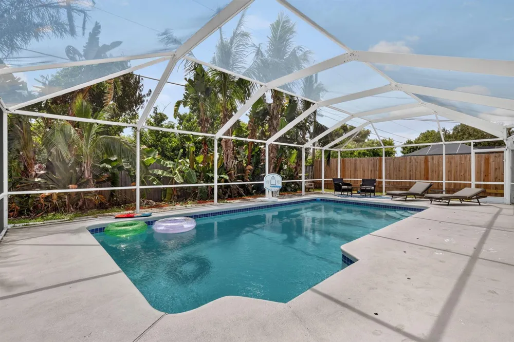 3273 SE W Snow Road Port St. Lucie, FL 34984