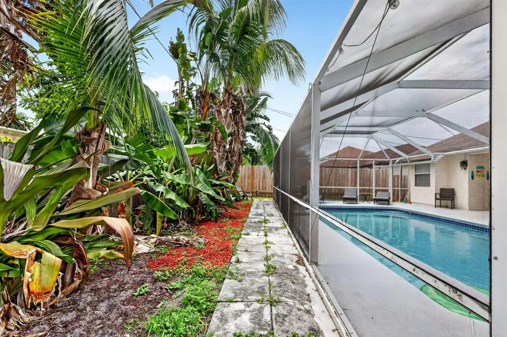 3273 SE W Snow Road Port St. Lucie, FL 34984