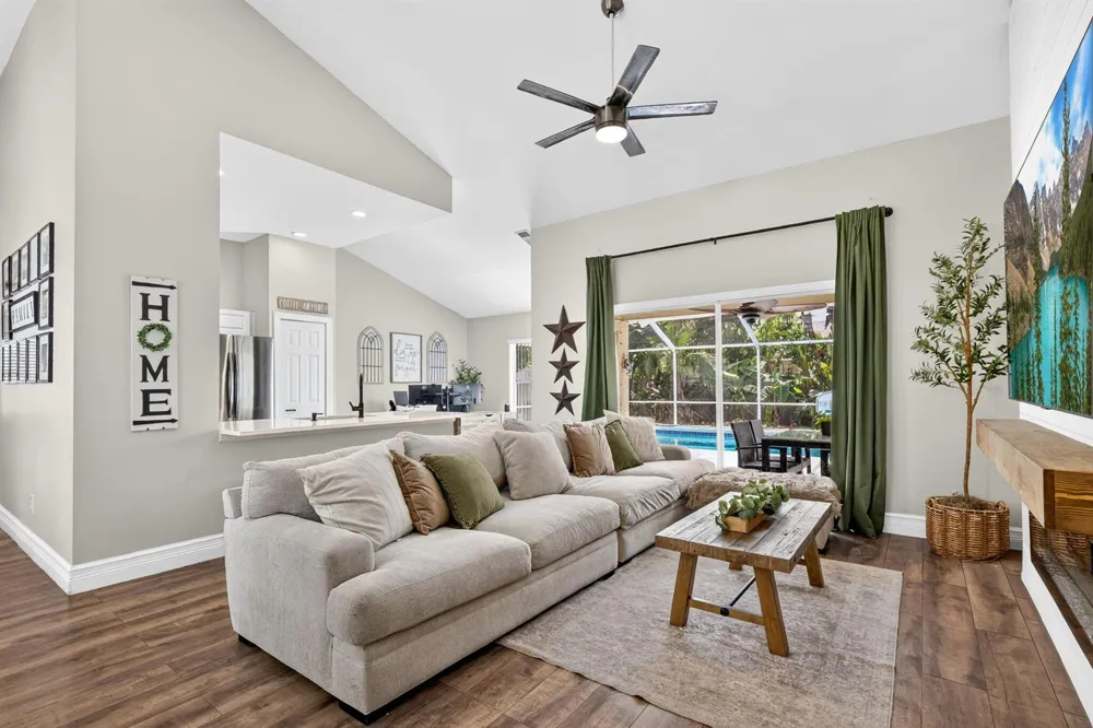3273 SE W Snow Road Port St. Lucie, FL 34984