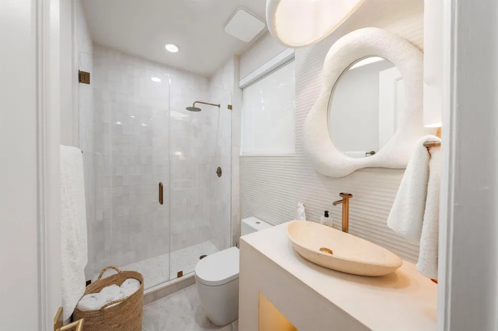 2765 Brickell Court Miami, FL 33129