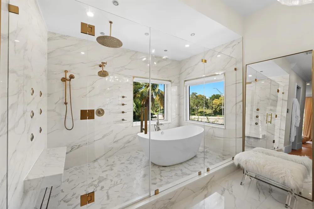 2765 Brickell Court Miami, FL 33129