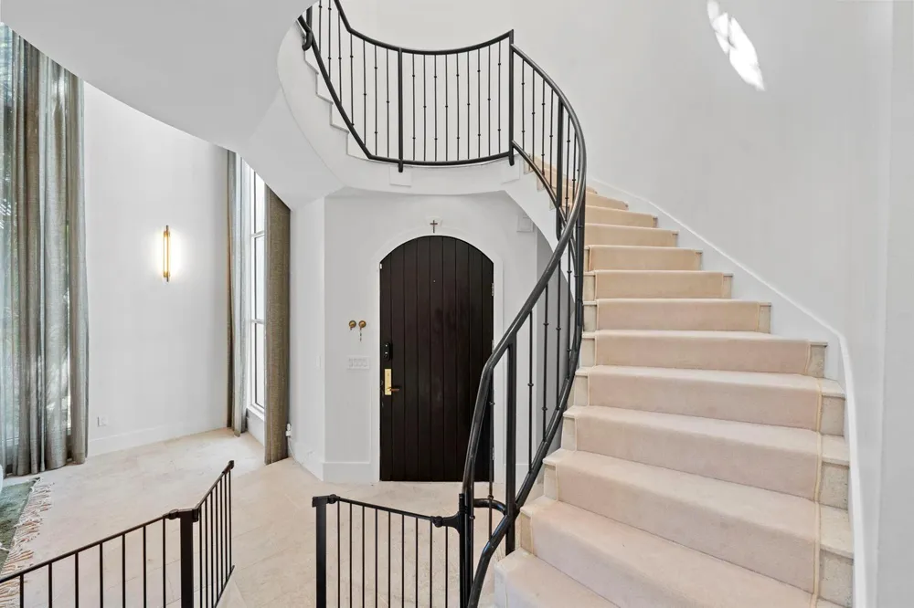 2765 Brickell Court Miami, FL 33129