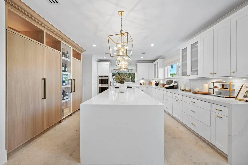 2765 Brickell Court Miami, FL 33129
