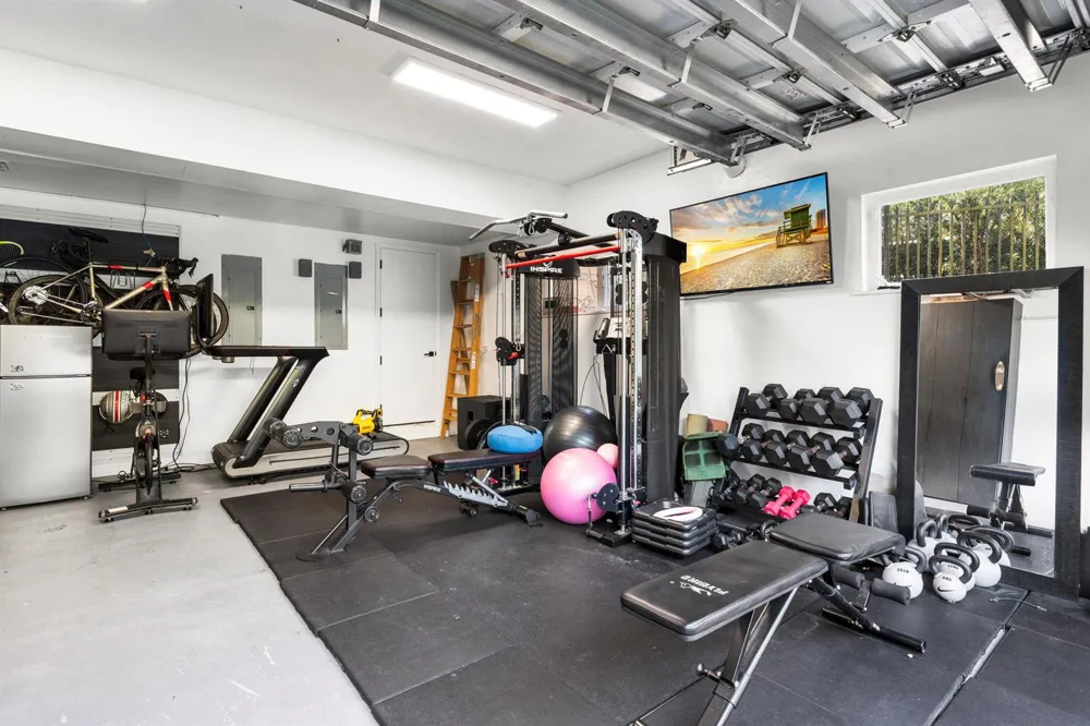 2765 Brickell Court Miami, FL 33129