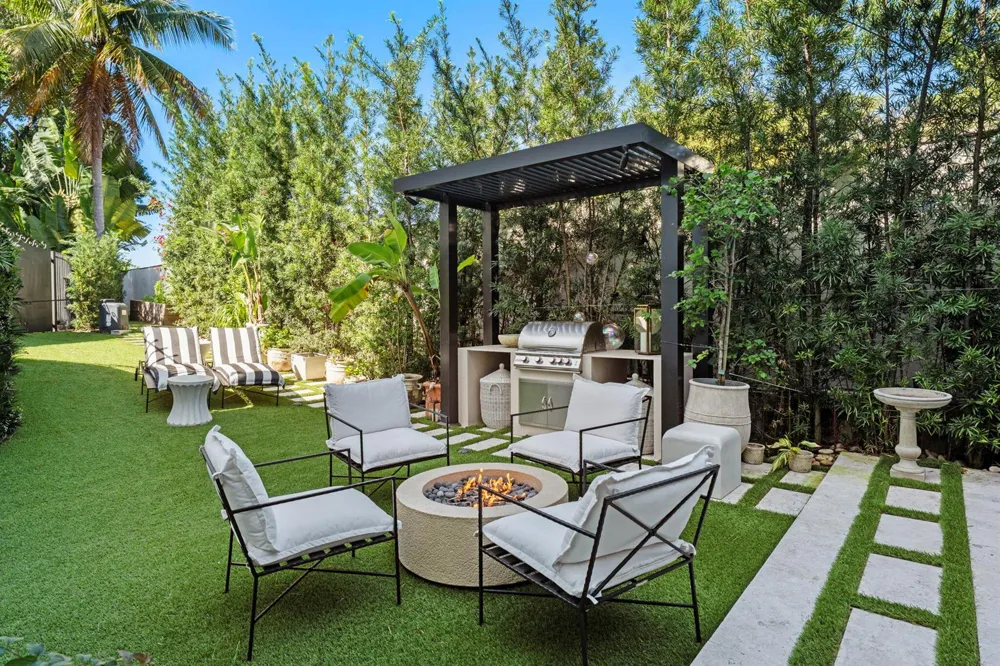 2765 Brickell Court Miami, FL 33129
