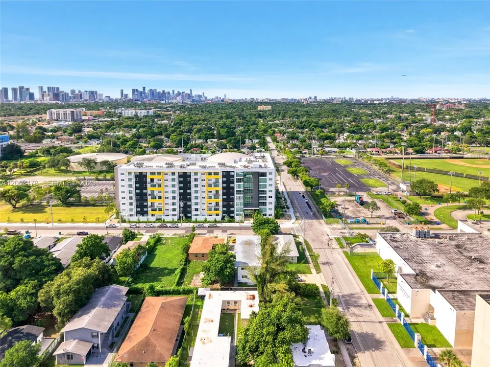 925 NW 69th St #2 Miami, FL 33150