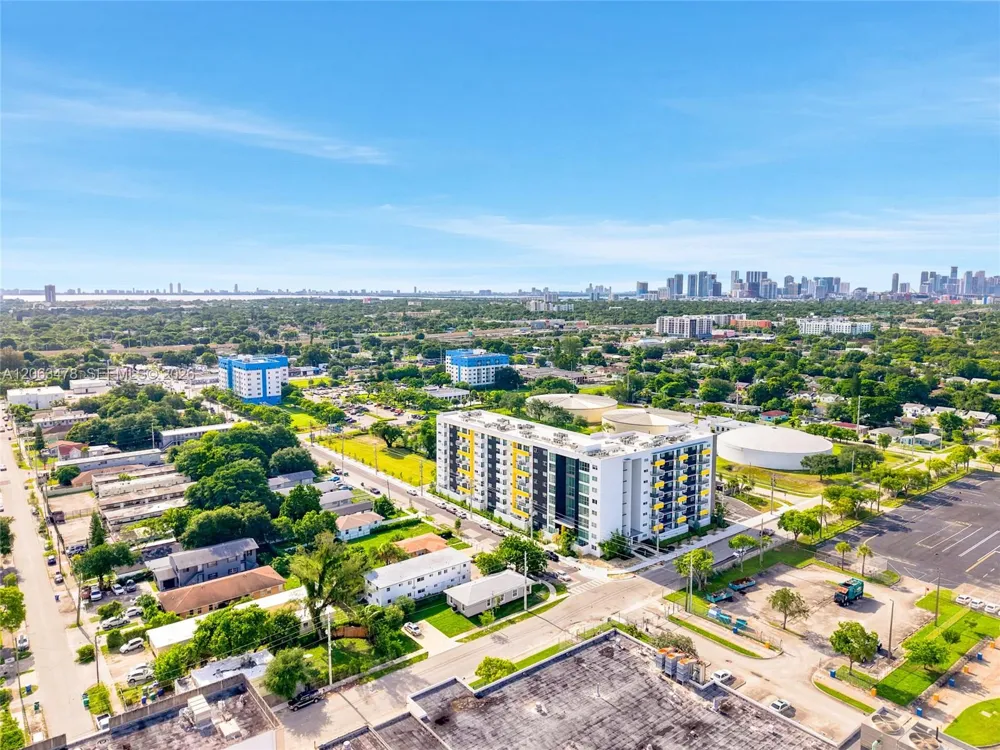 925 NW 69th St #2 Miami, FL 33150