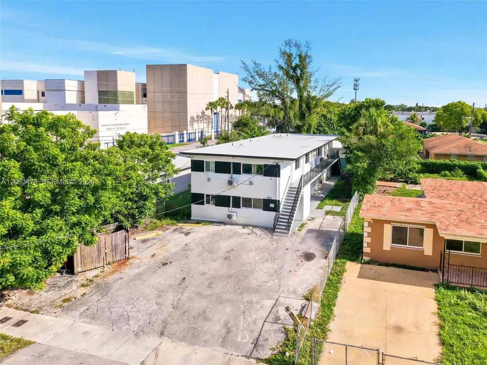 925 NW 69th St #2 Miami, FL 33150
