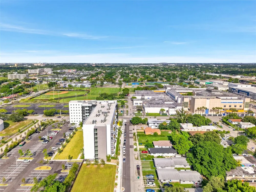 925 NW 69th St #2 Miami, FL 33150