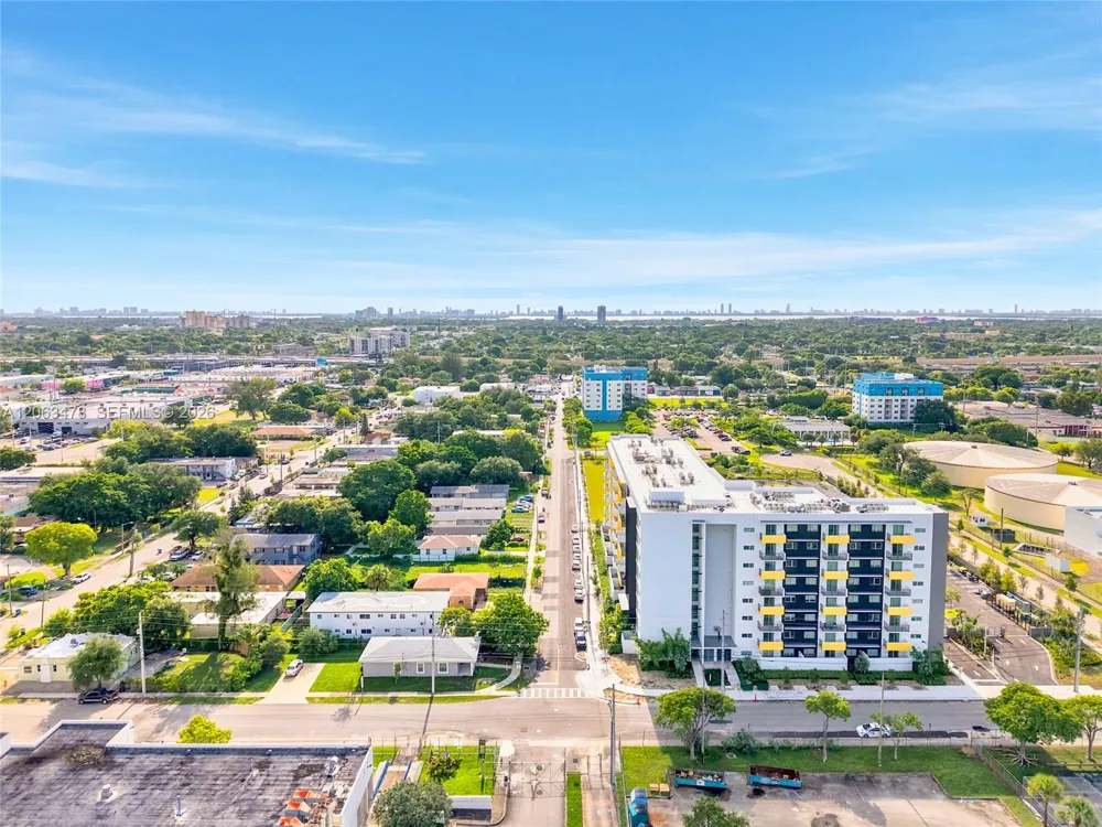 925 NW 69th St #2 Miami, FL 33150