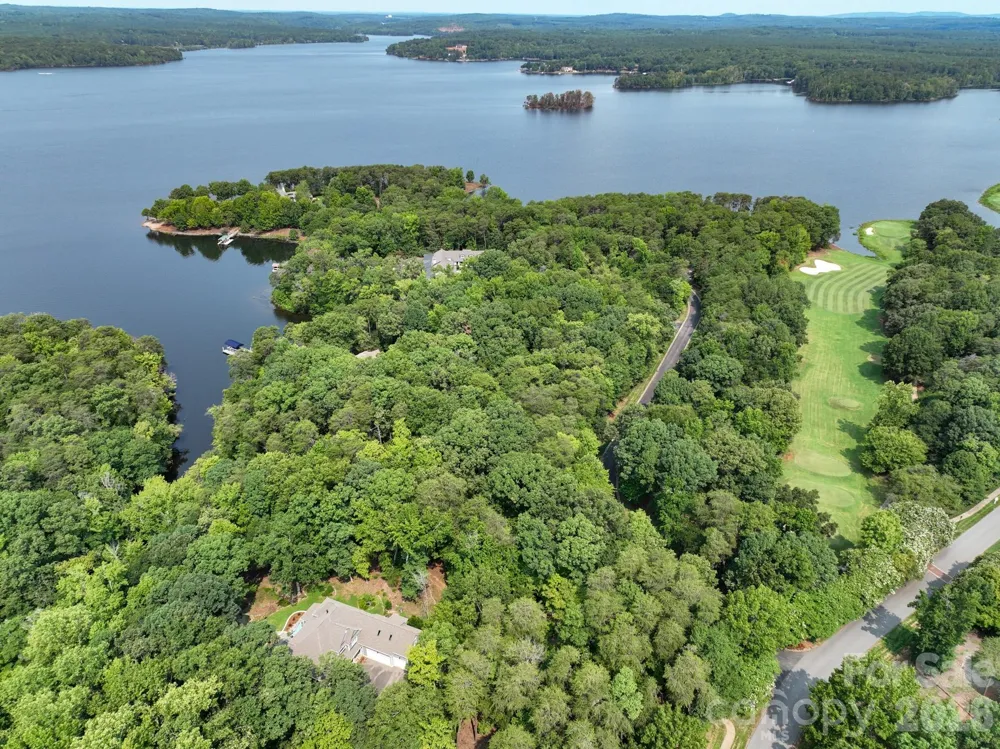 1820 Southpoint Lane New London, NC 28127