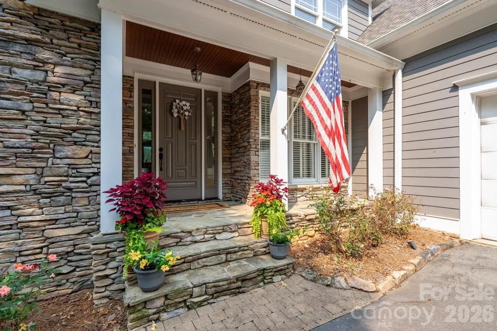 1820 Southpoint Lane New London, NC 28127