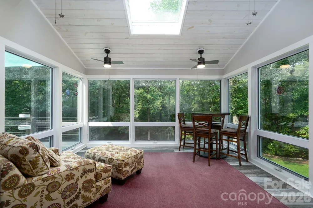 1820 Southpoint Lane New London, NC 28127