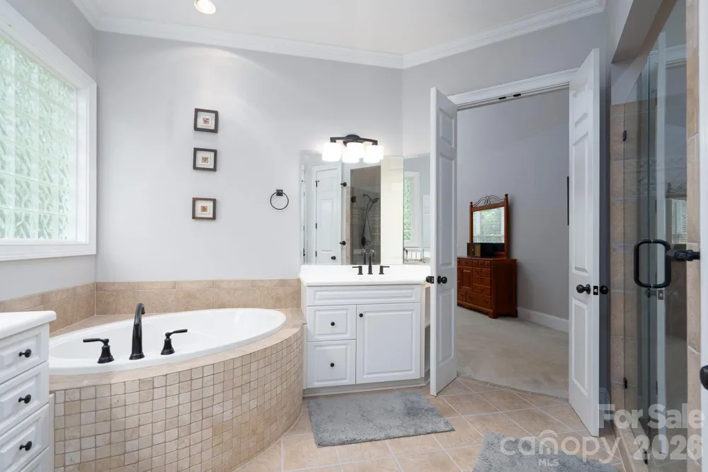 1820 Southpoint Lane New London, NC 28127