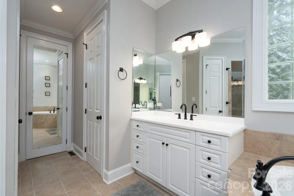 1820 Southpoint Lane New London, NC 28127
