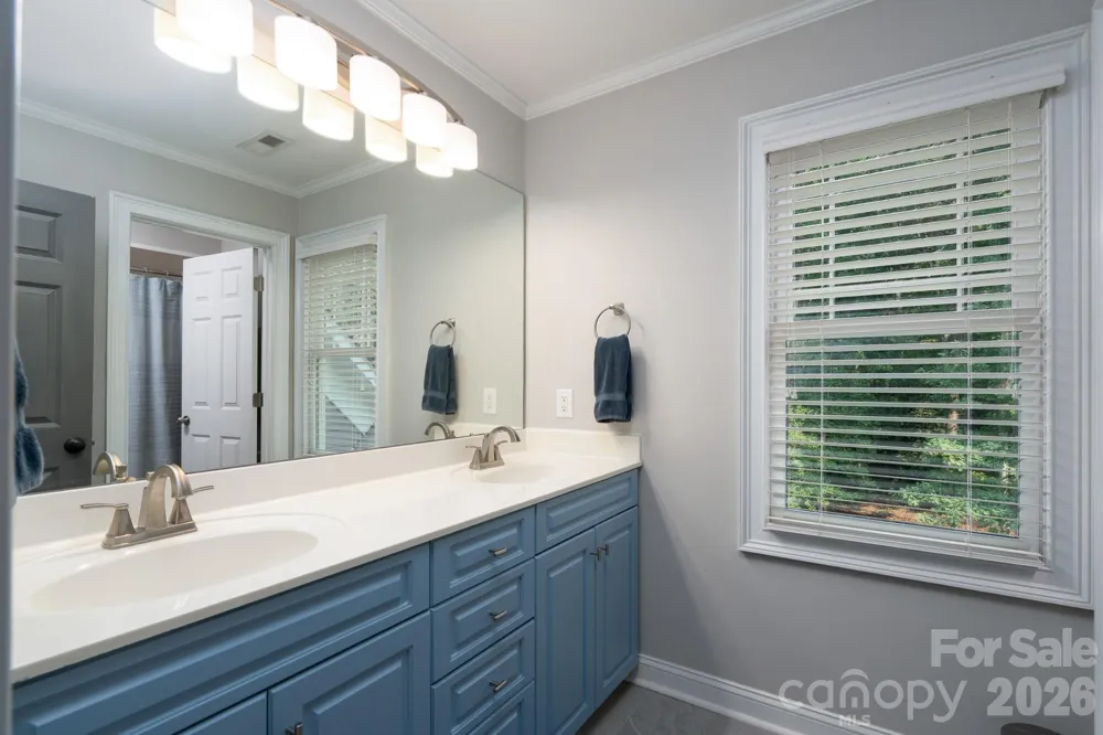 1820 Southpoint Lane New London, NC 28127