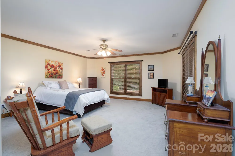 1820 Southpoint Lane New London, NC 28127