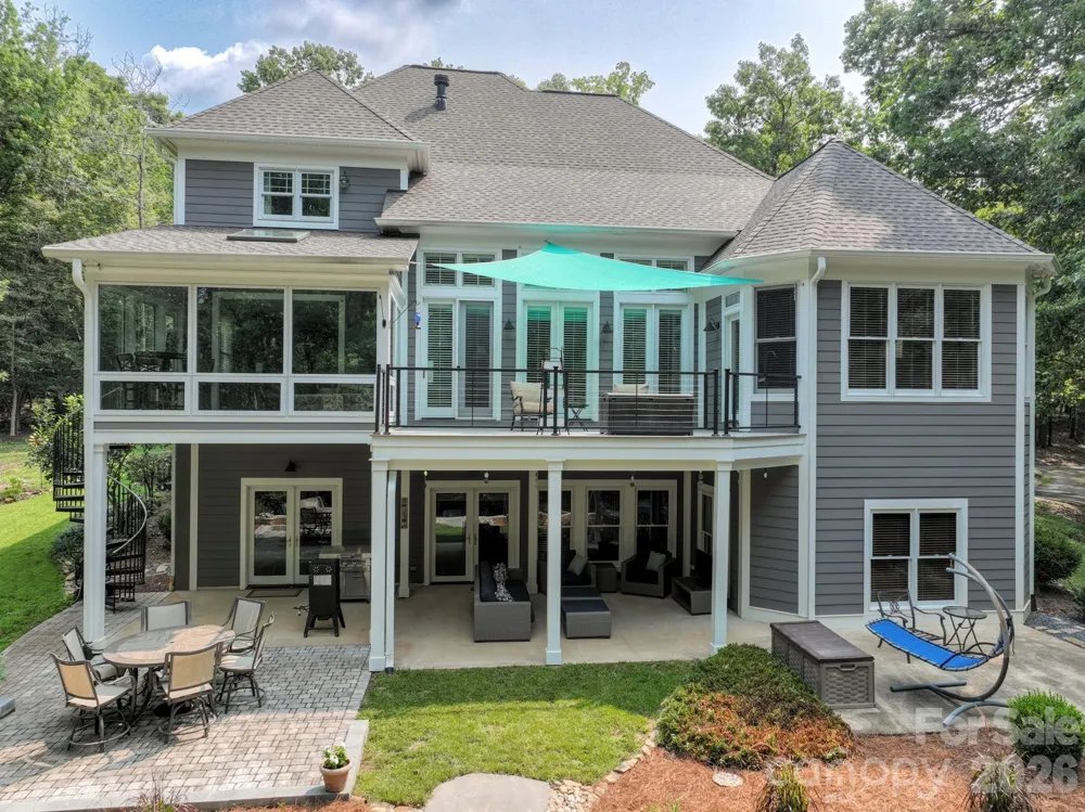 1820 Southpoint Lane New London, NC 28127