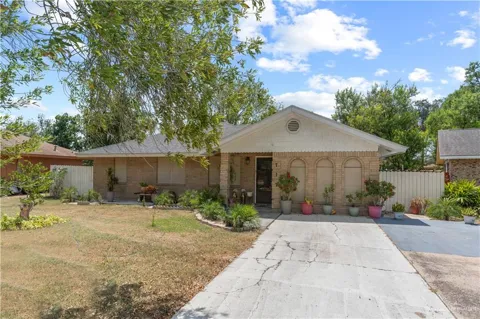 717 Nora Circle