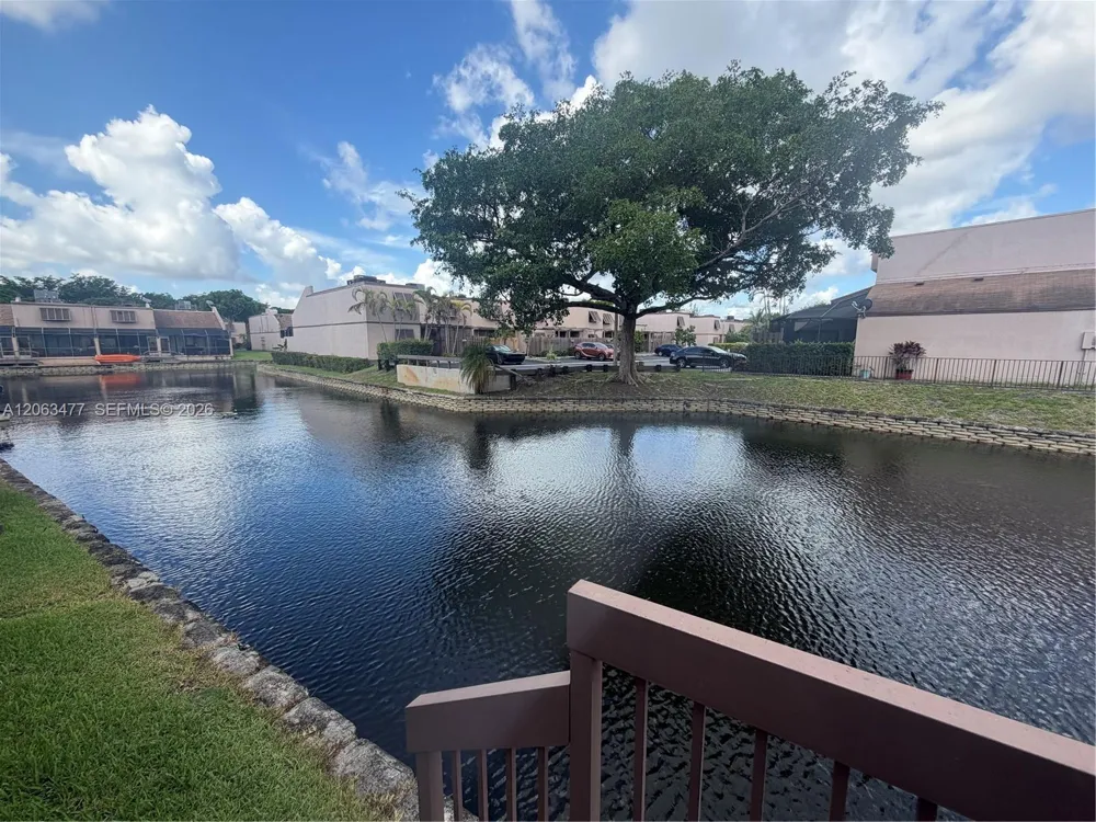 1172 NW 122nd Ter Pembroke Pines, FL 33026