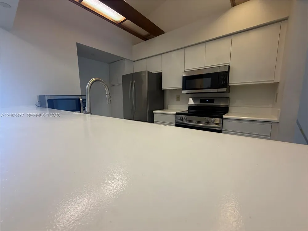 1172 NW 122nd Ter Pembroke Pines, FL 33026