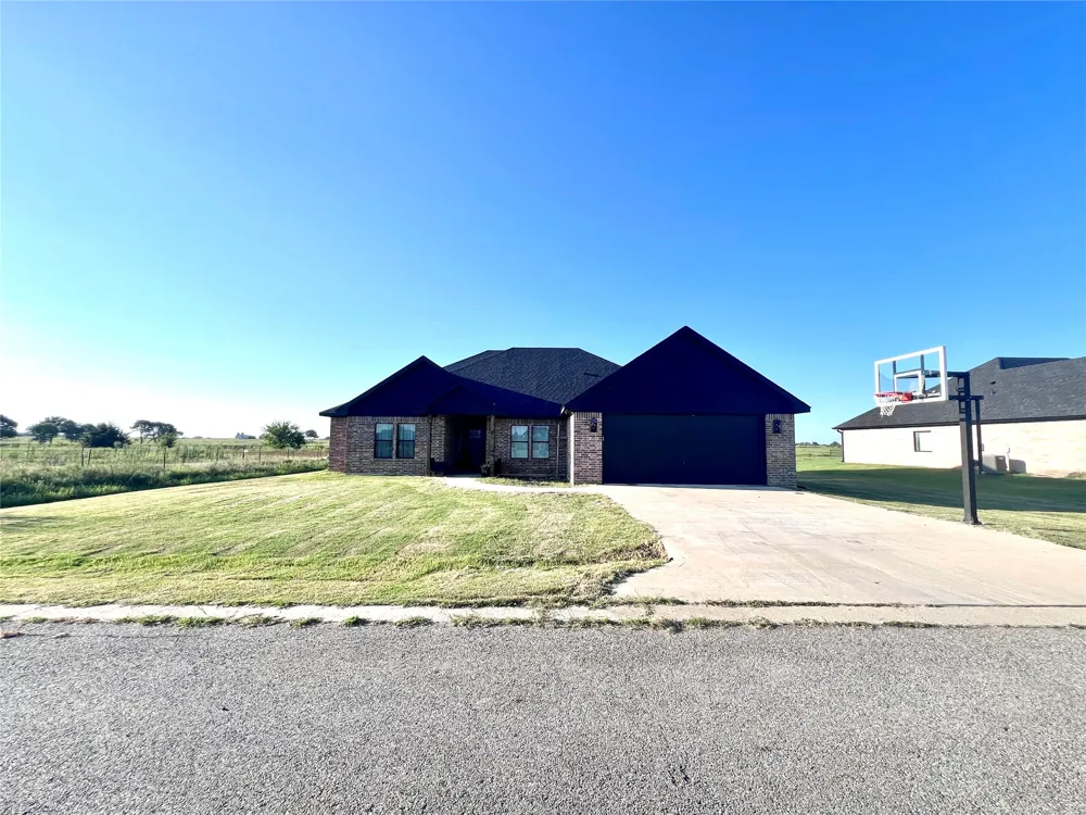 174 Crimson Calera, OK 74730
