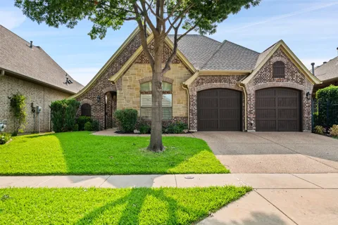 121 Montgomery Drive