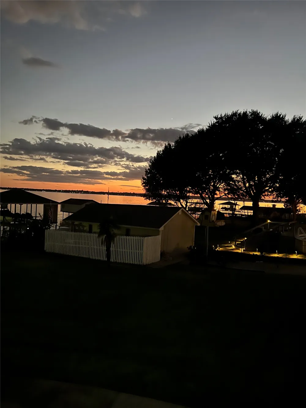 160 Santa Monica Drive Mabank, TX 75156