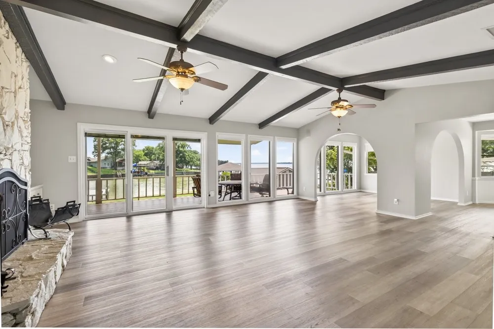 160 Santa Monica Drive Mabank, TX 75156