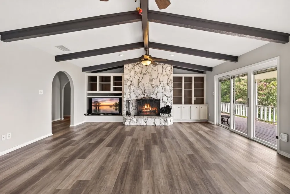 160 Santa Monica Drive Mabank, TX 75156