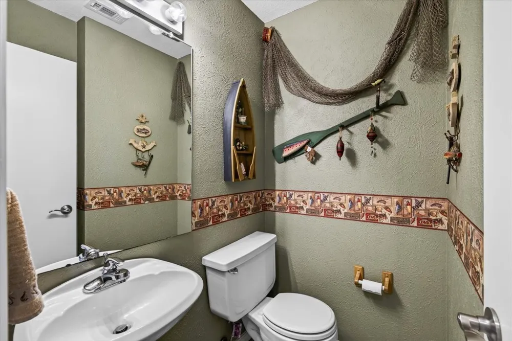 160 Santa Monica Drive Mabank, TX 75156