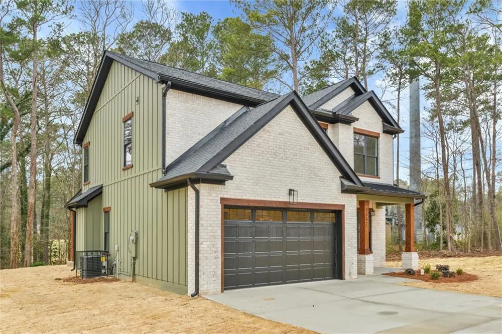 3367 Dodson Drive East Point, GA 30344