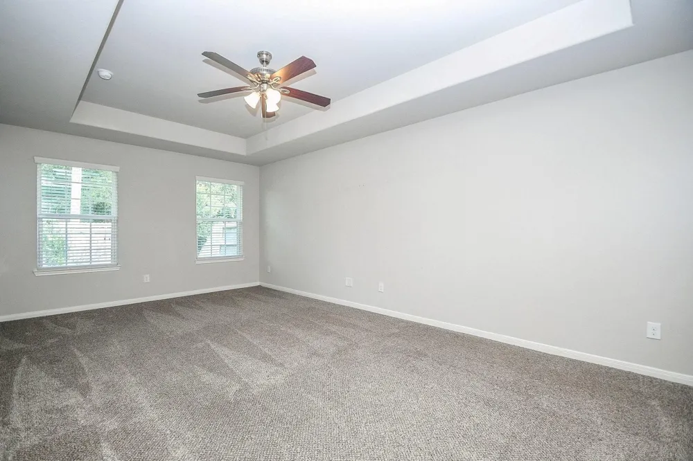 828 S 1st Street La Porte, TX 77571
