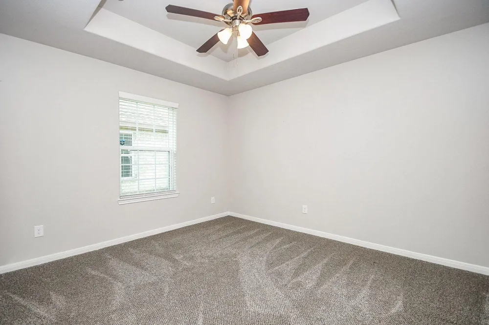 828 S 1st Street La Porte, TX 77571