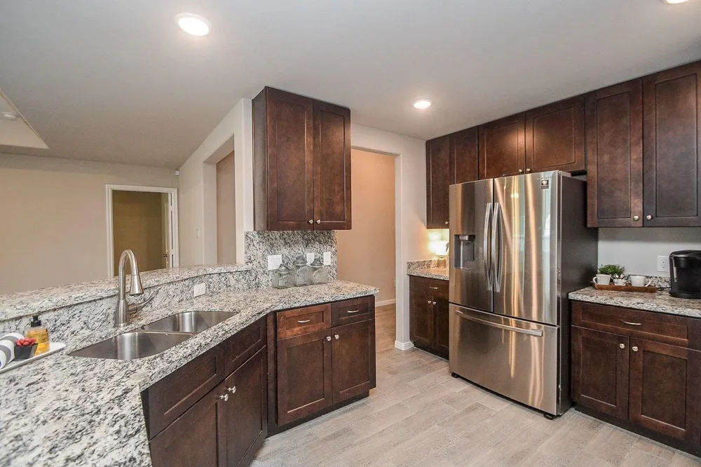 828 S 1st Street La Porte, TX 77571