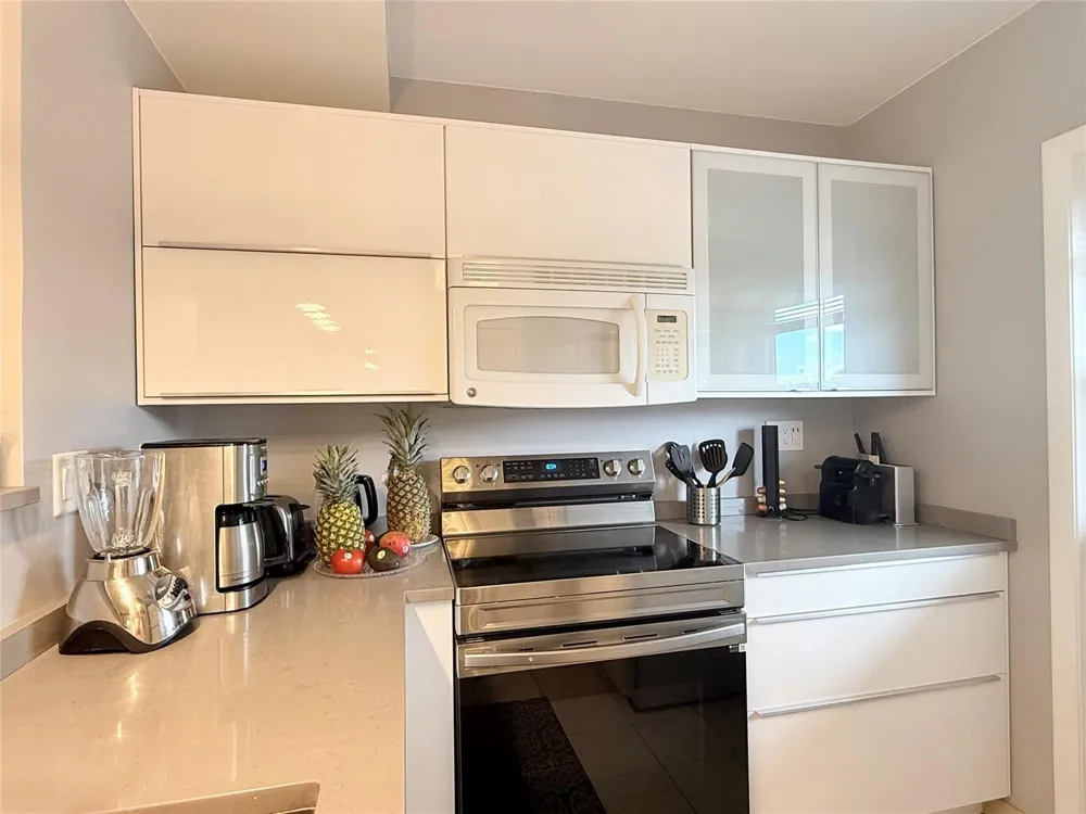5171 W Oakland Park Boulevard #312 Lauderdale Lakes, FL 33313