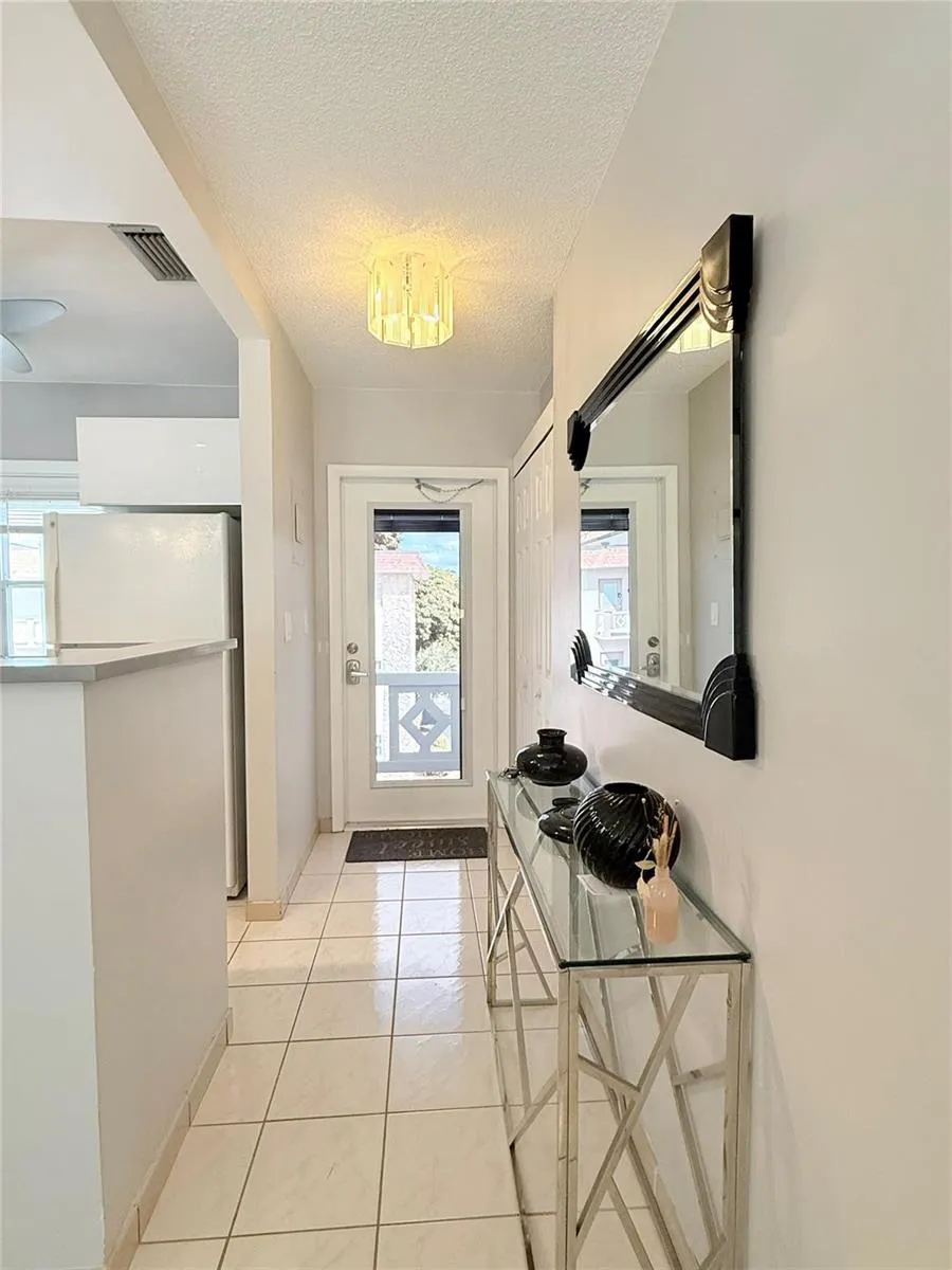 5171 W Oakland Park Boulevard #312 Lauderdale Lakes, FL 33313