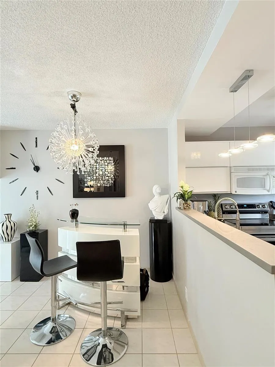 5171 W Oakland Park Boulevard #312 Lauderdale Lakes, FL 33313