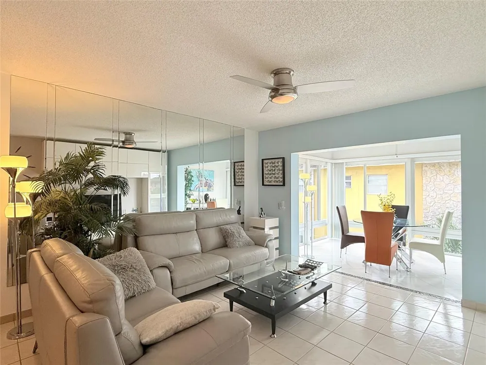5171 W Oakland Park Boulevard #312 Lauderdale Lakes, FL 33313
